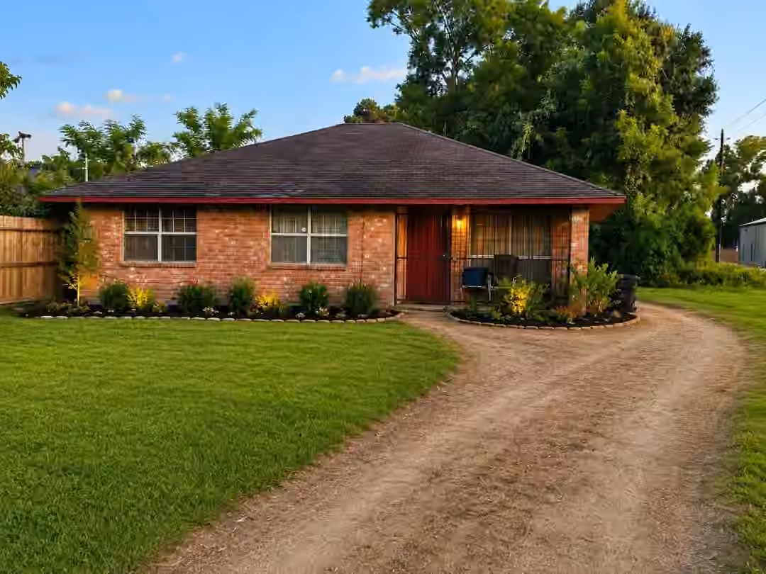 Photo of 1717 S Victory Drive, Houston, TX 77088