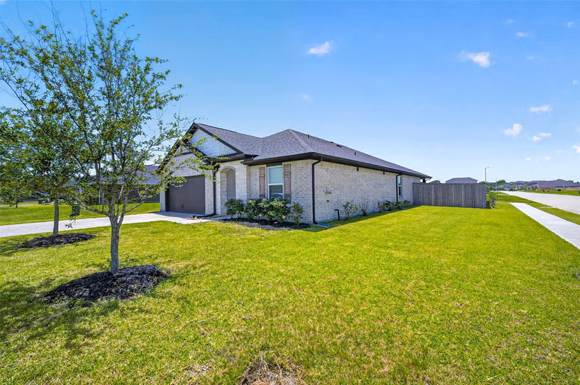 Photo 4 of 3225 Fig Tree Lane, Texas City, TX