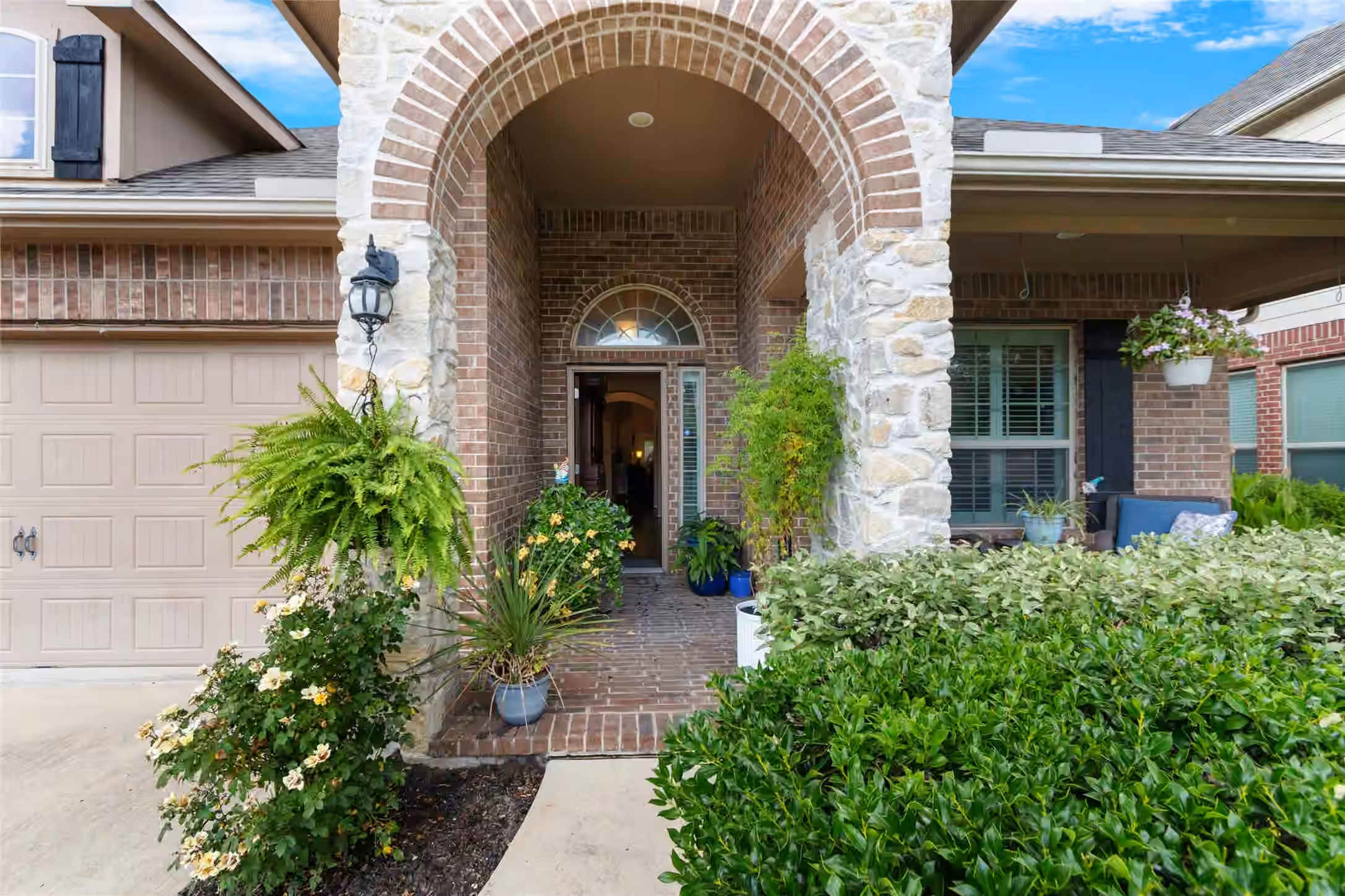 Photo 3 of 18122 Millau Viaduct Way, Houston, TX