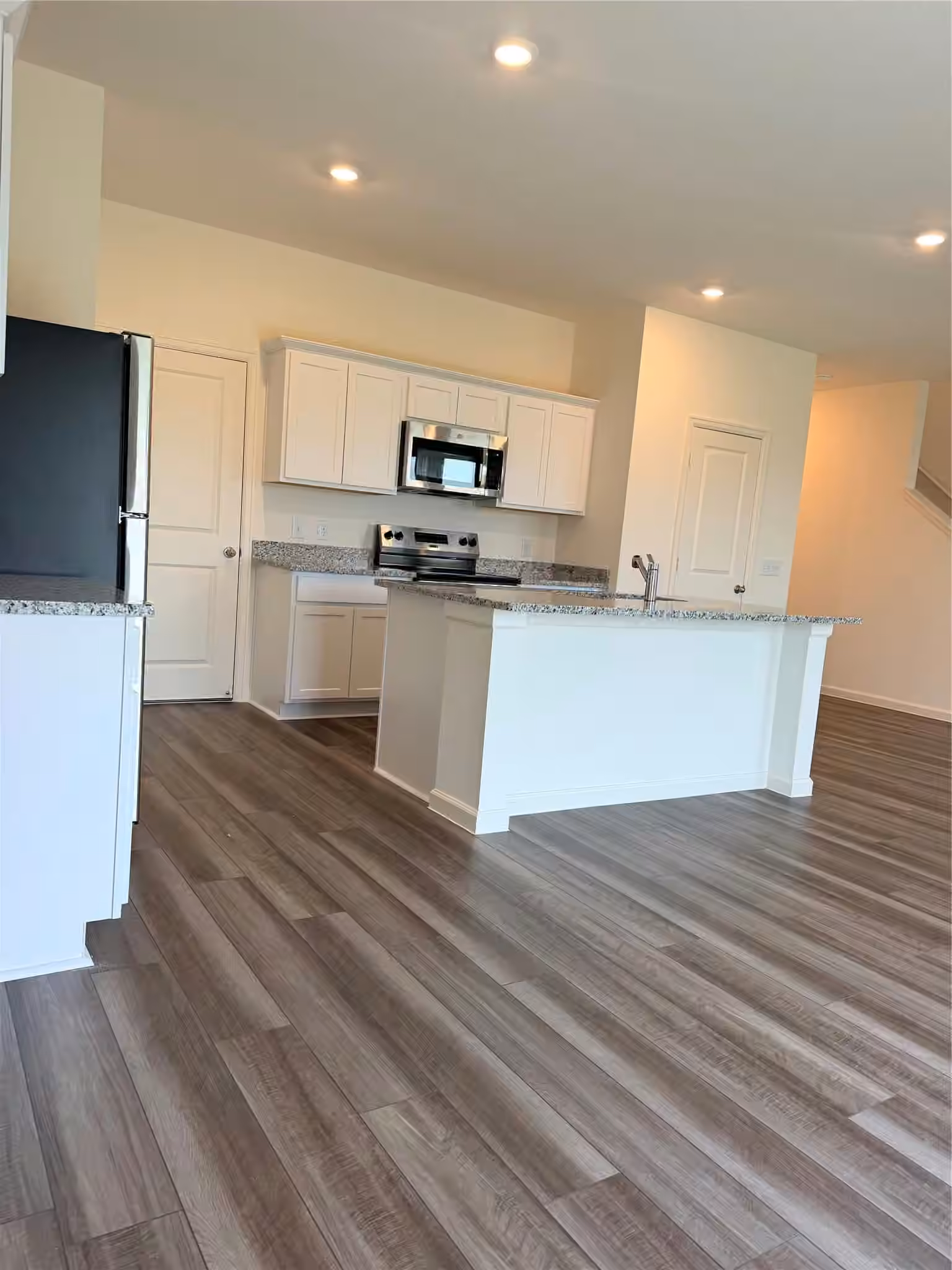 Photo 3 of 8330 Vacek Crossing Way, Richmond, TX
