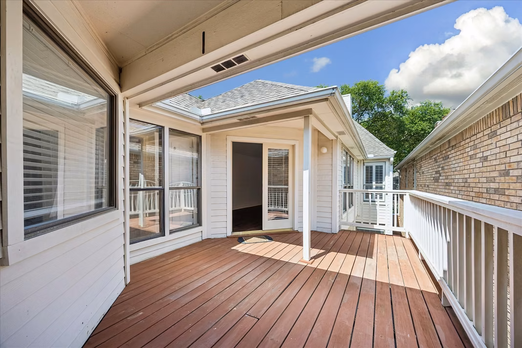 Photo 6 of 56 Bayou Pointe Drive, Houston, TX