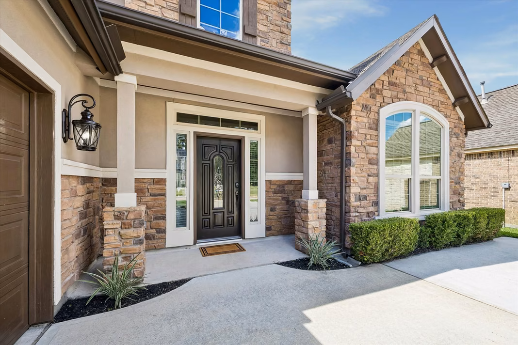 Photo 6 of 202 Wyndemere Drive, Montgomery, TX