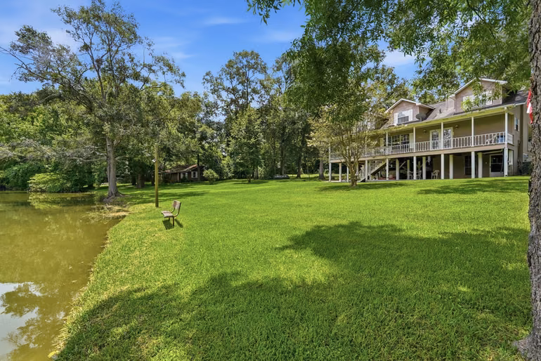 Photo of 249 Lakeshore Drive, Cleveland, TX 77327
