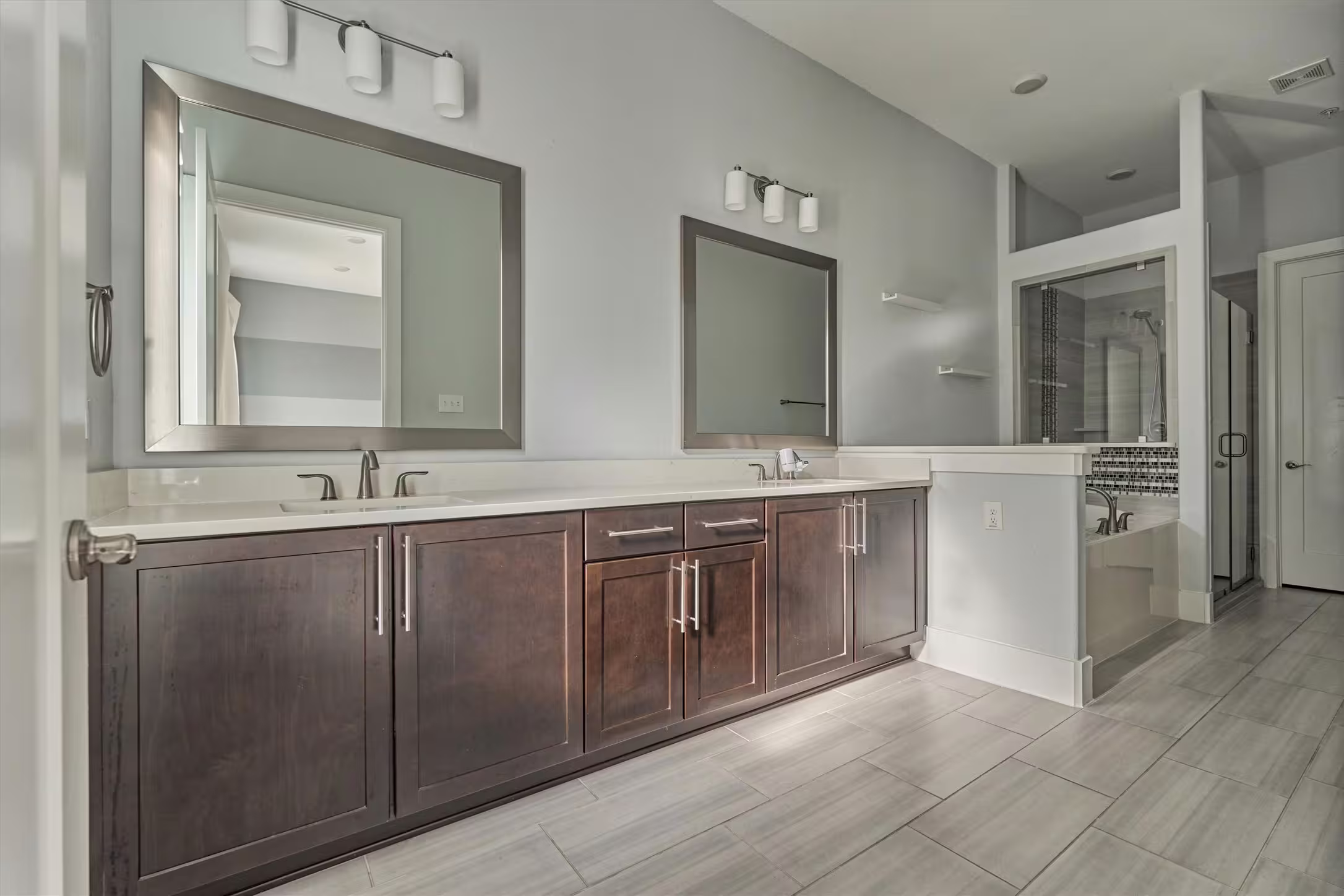 Photo 4 of 2113 Solstice Boulevard, Spring, TX