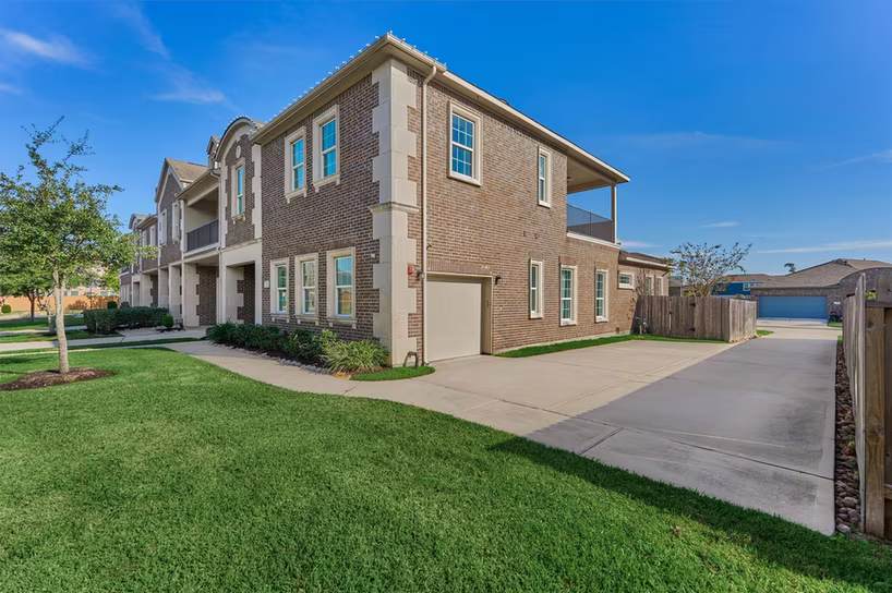 Photo 5 of 2113 Solstice Boulevard, Spring, TX