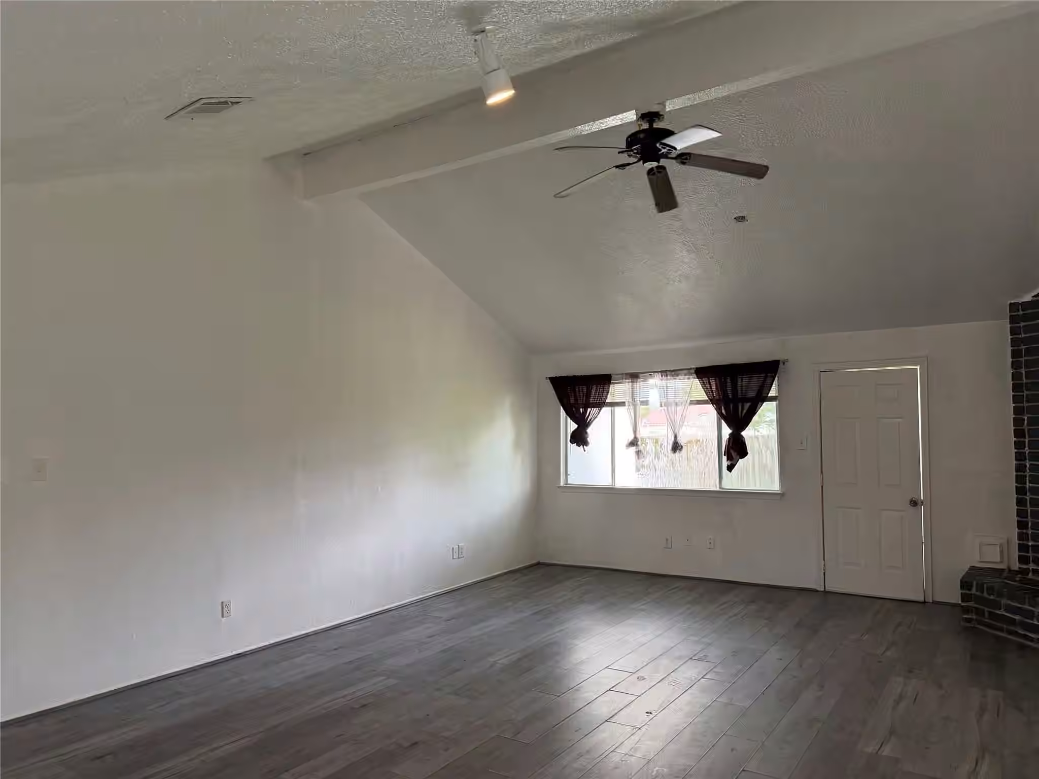 Photo 6 of 1803 Ripple Creek Drive, Missouri City, TX