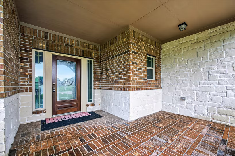 Photo 2 of 12370 Lake Conroe Hills Drive, Willis, TX