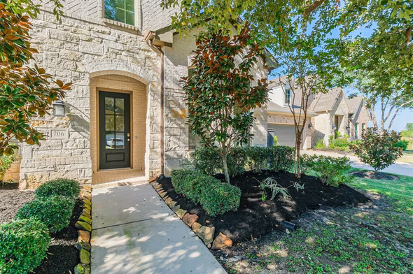 Photo 3 of 706 Suncatcher Circle, Richmond, TX