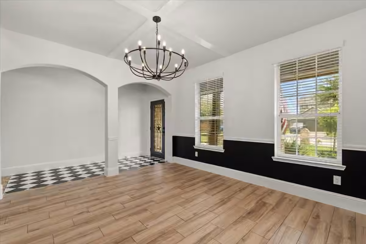 Photo 7 of 4910 E Meadow Drive, Deer Park, TX