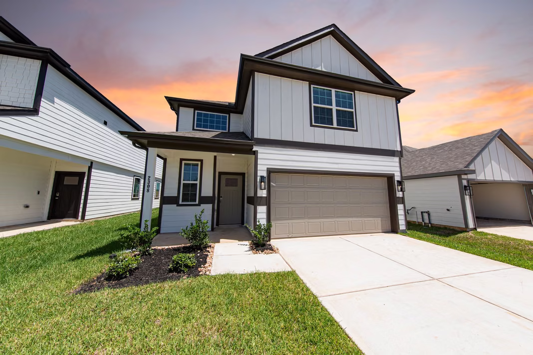 Photo 2 of 2308 Pipefish Drive, Conroe, TX
