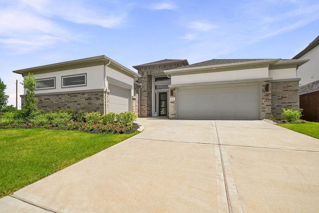 Photo of 8725 Antelope Canyon Way, Manvel, TX 77583
