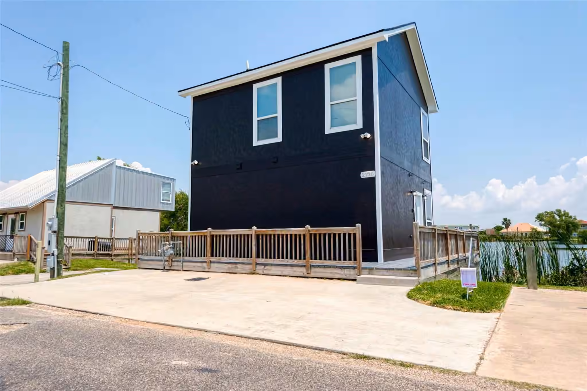 Photo of 2730 Avenue D, San Leon, TX