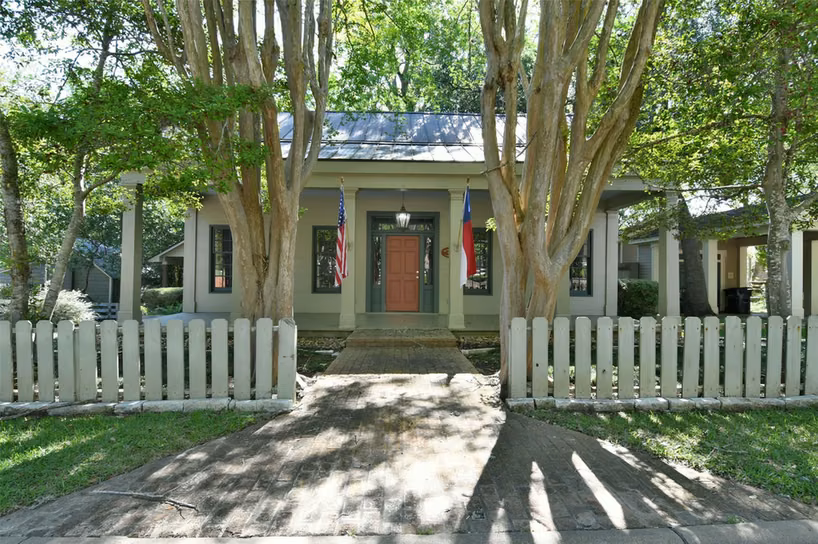 Photo of 4941 Main Street, Chappell Hill, TX