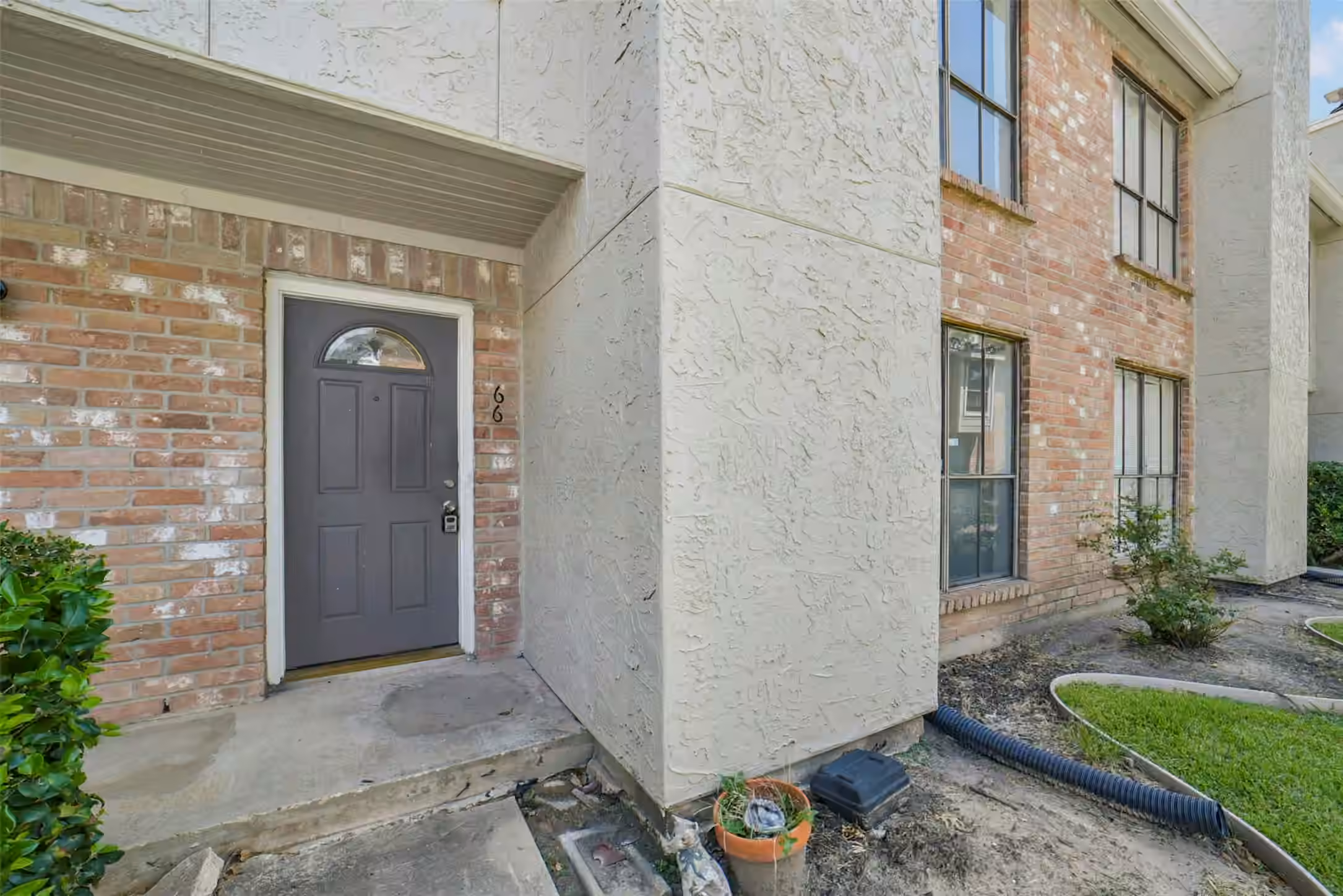 Photo 2 of 17401 Red Oak Drive 66, Houston, TX
