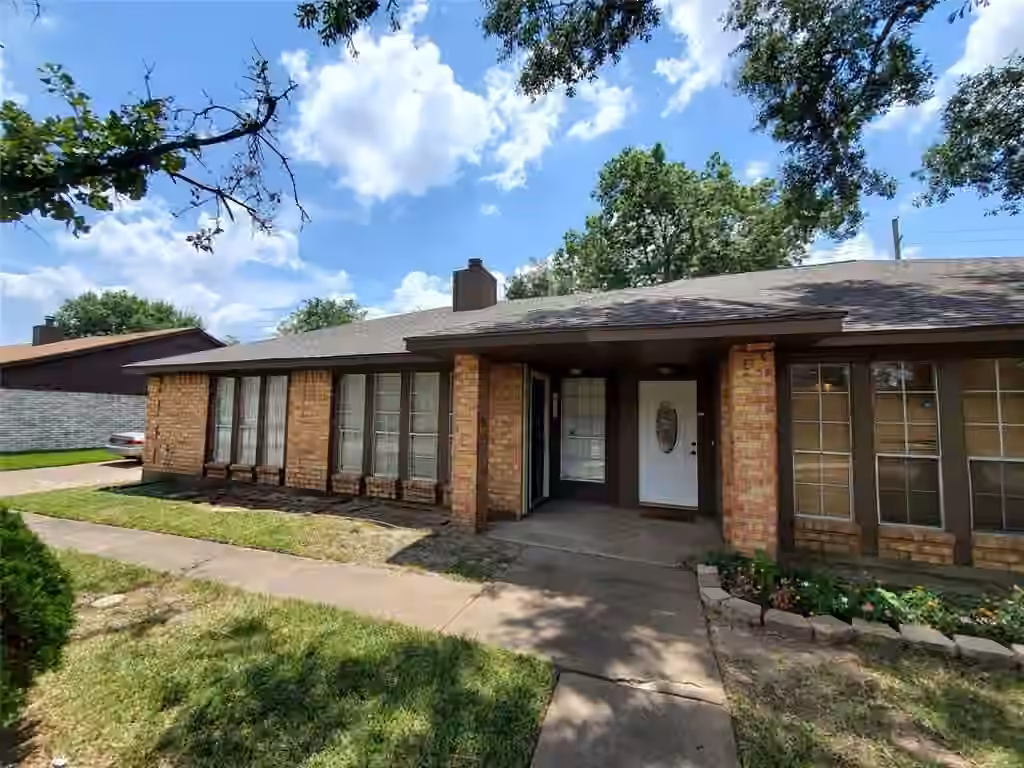 Photo 2 of 19311 Lazy Valley Drive, Katy, TX