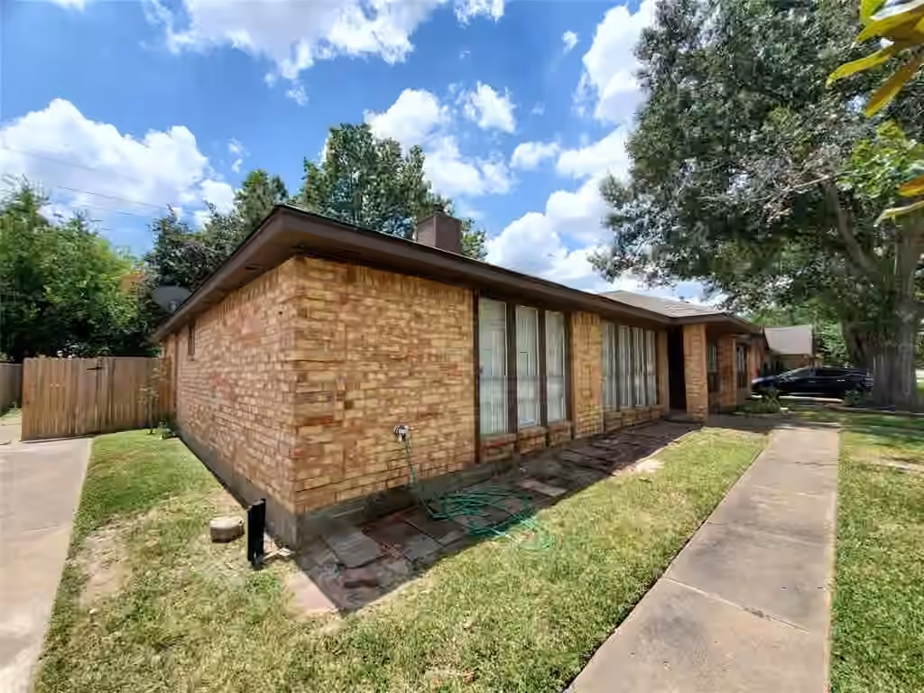 Photo 3 of 19311 Lazy Valley Drive, Katy, TX