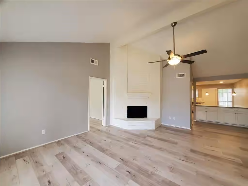 Photo 4 of 19311 Lazy Valley Drive, Katy, TX
