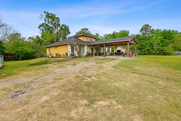 Photo 6 of 18740 Deer Glen Drive, Conroe, TX