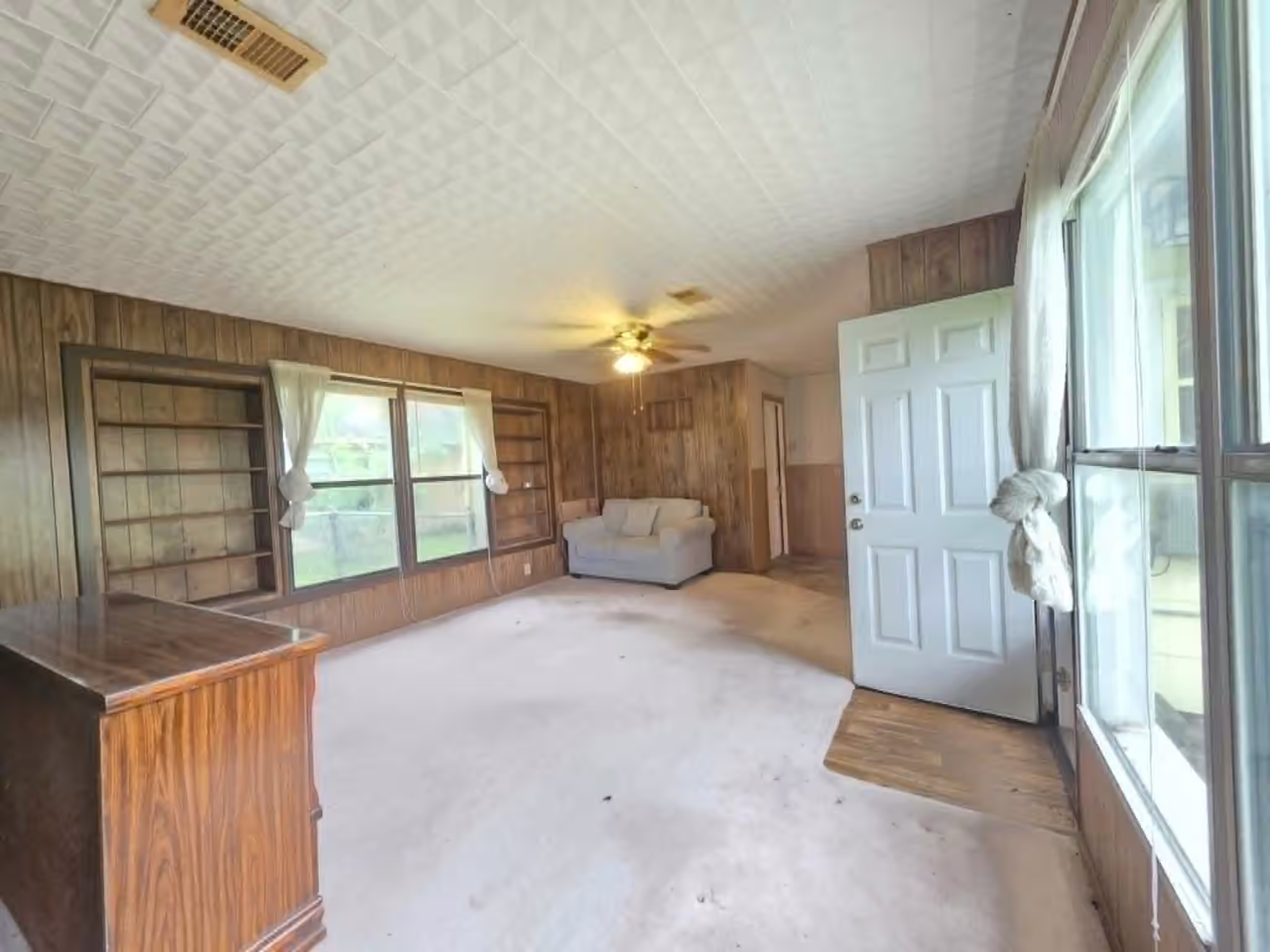 Photo 6 of 1420 Elm Avenue, Bay City, TX