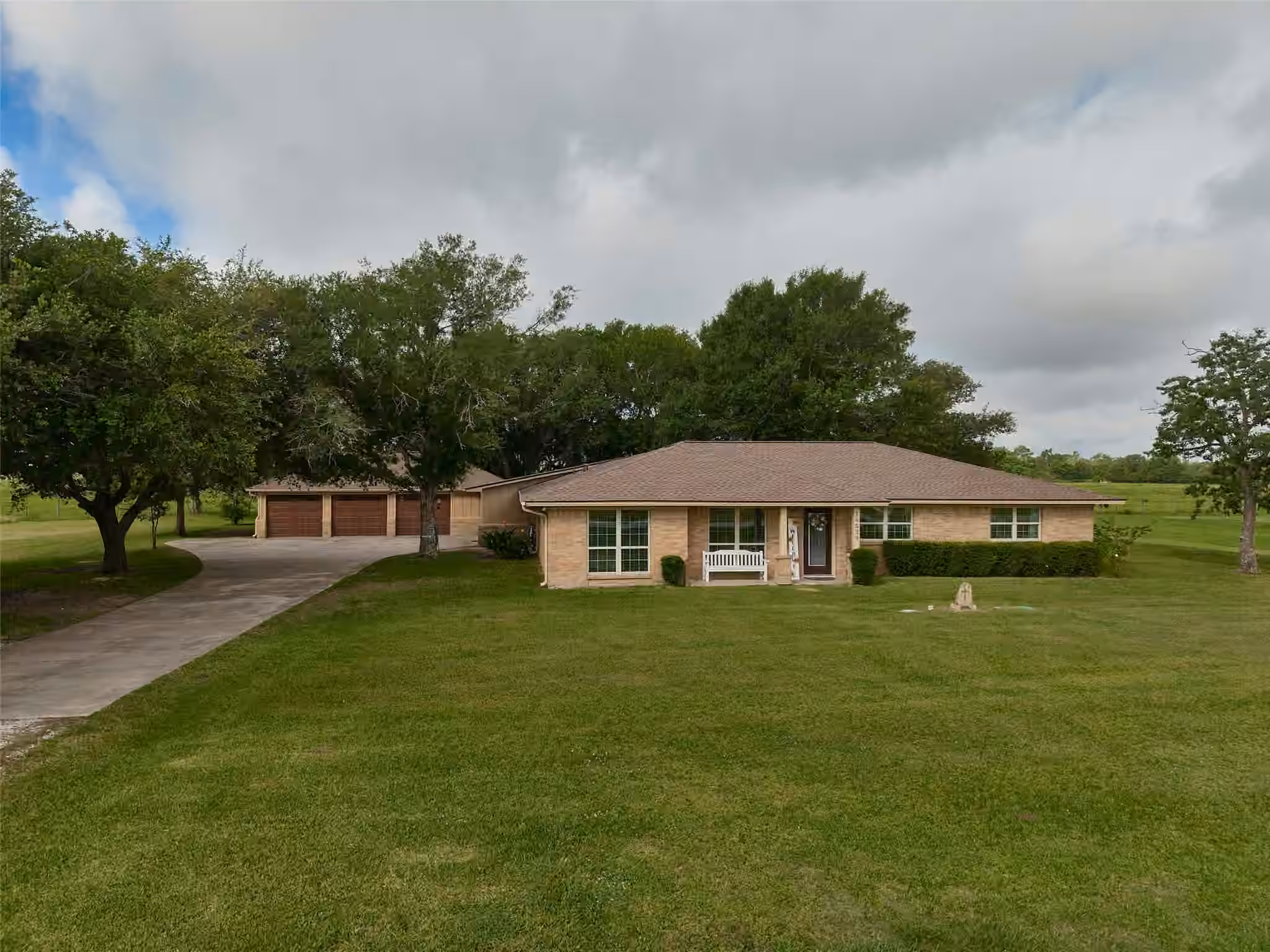 Photo of 14528 Vlasta Street, Needville, TX