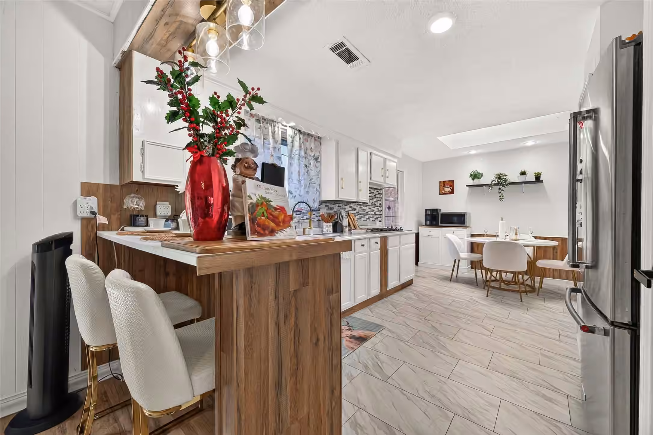 Photo 3 of 6011 Knotty Wood Drive, Houston, TX