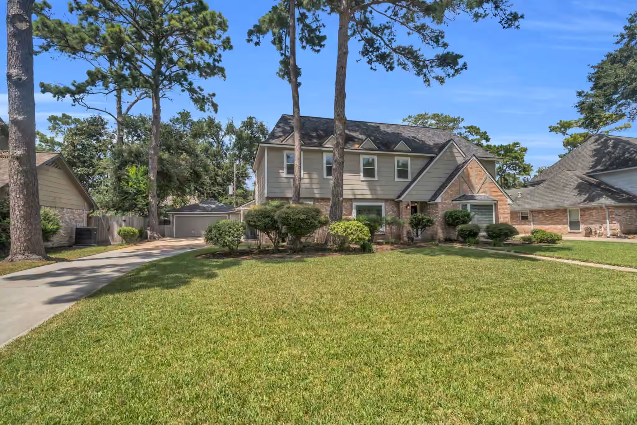 Photo 2 of 11914 Moorcreek Drive, Houston, TX