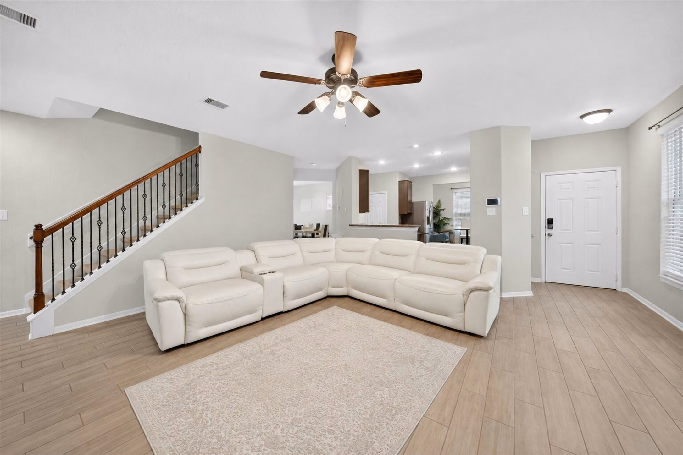 Photo 5 of 16361 Olive Sparrow Drive, Conroe, TX