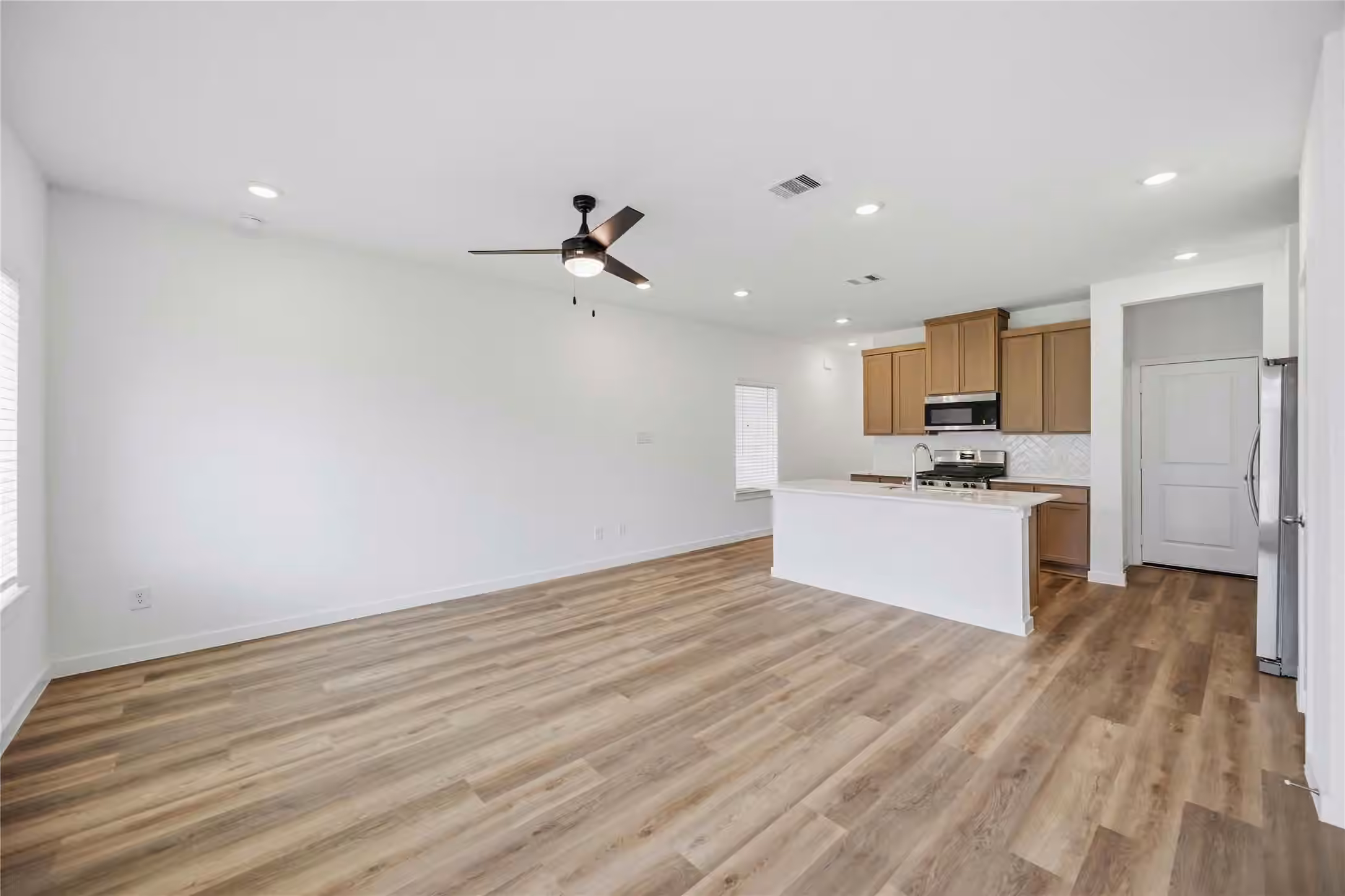 Photo 5 of 2628 McHenry Landing Lane, Houston, TX