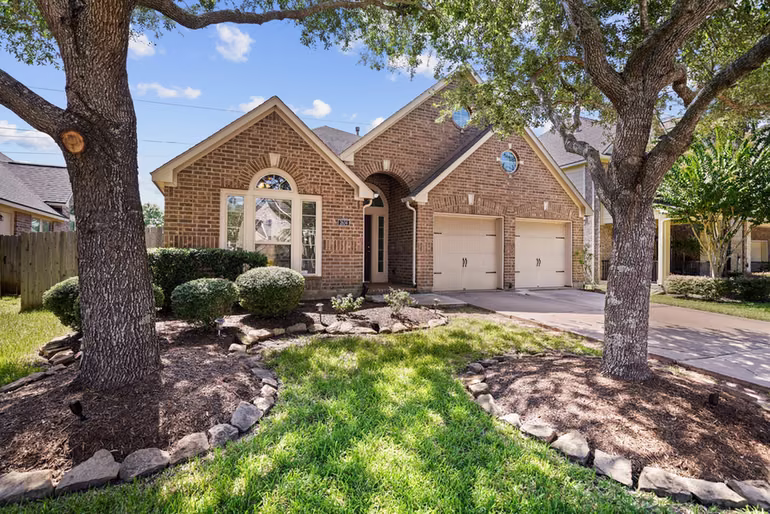 Photo of 2634 Night Song Drive, Pearland, TX