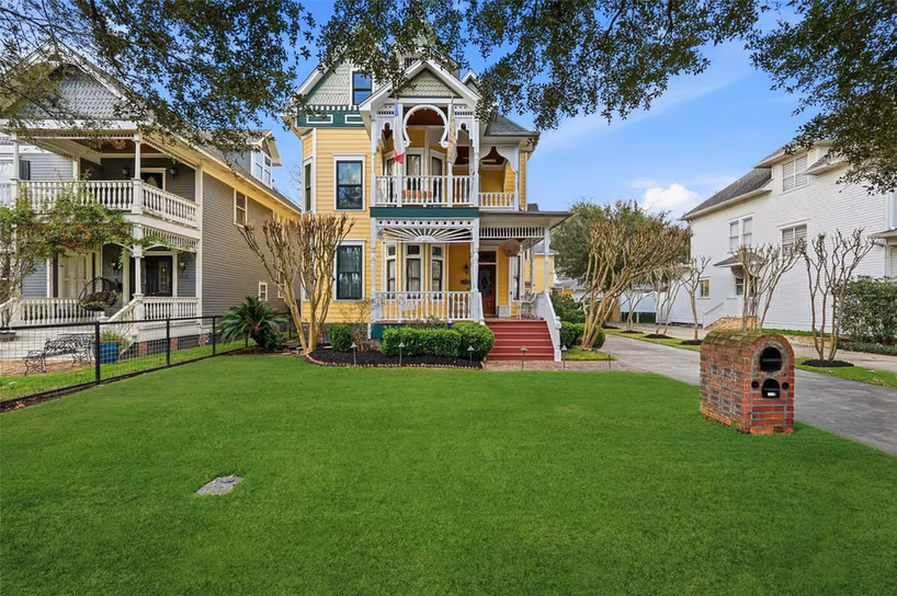 Photo of 619 E 7th 1/2 Street, Houston, TX 77007