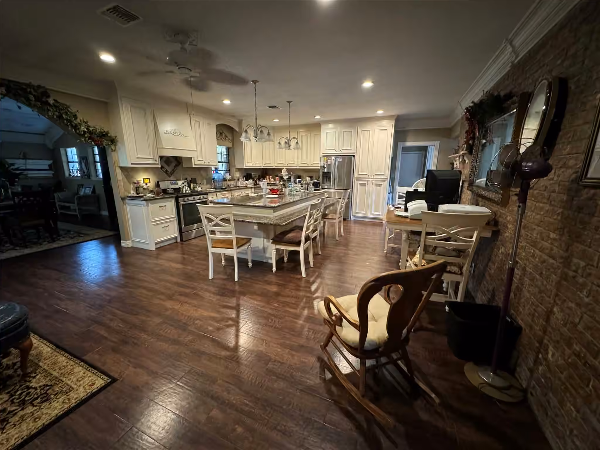 Photo 4 of 7824 Pecan Forest Lane, Baytown, TX