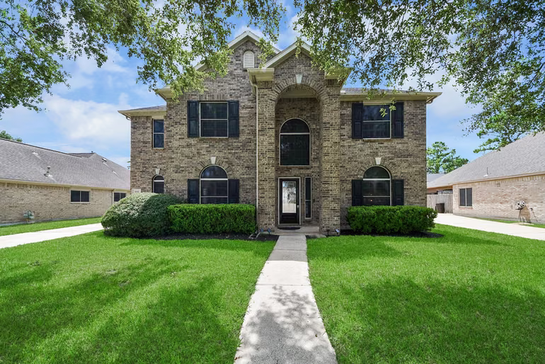 Photo of 233 Rustic Oaks Drive, League City, TX