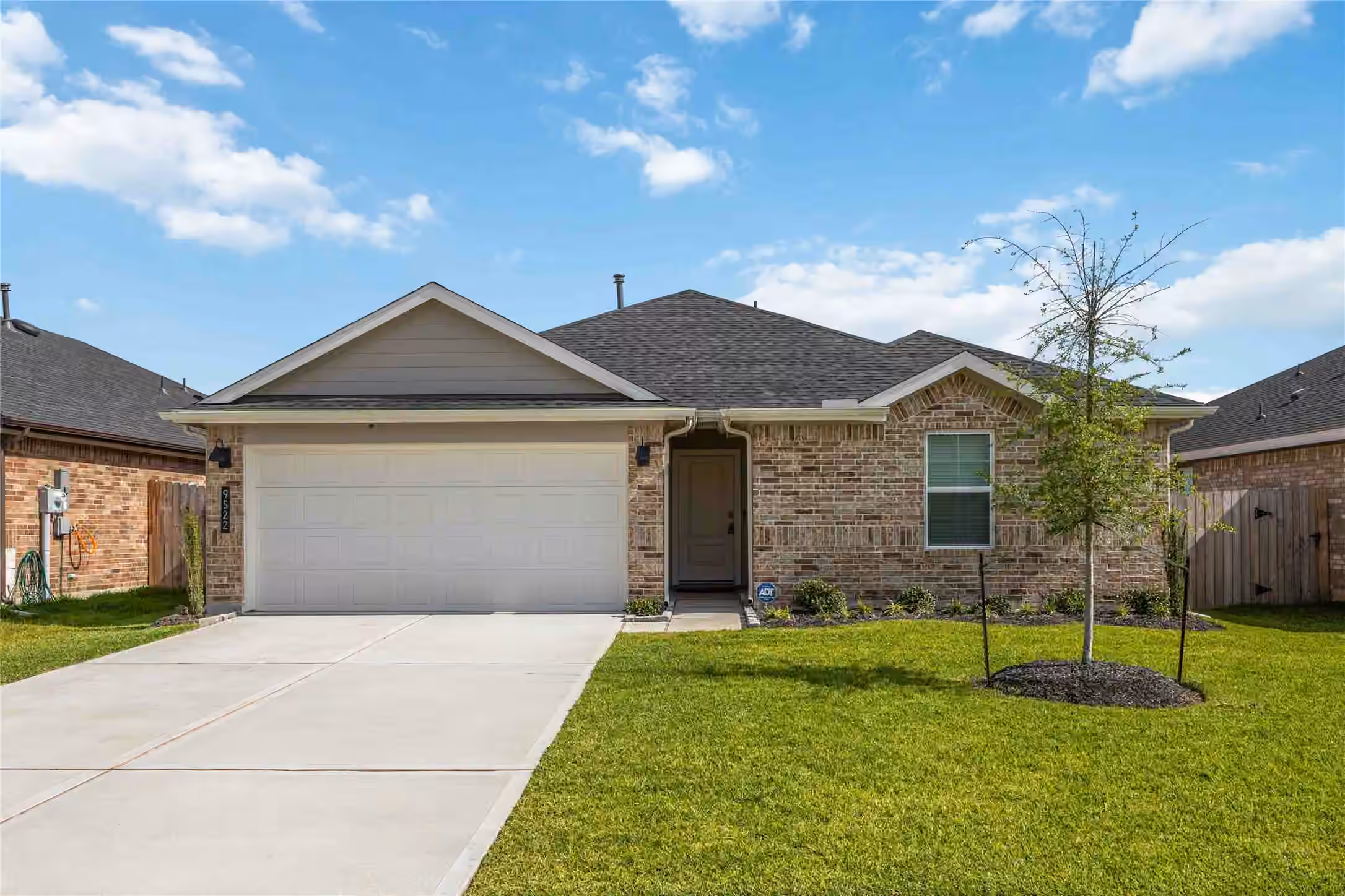 Photo of 9522 Wall Street, Texas City, TX 77591