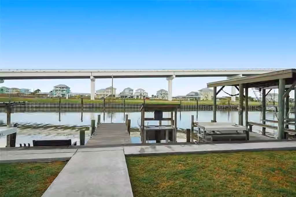 Photo 2 of 143 Boat Slip Road, Matagorda, TX