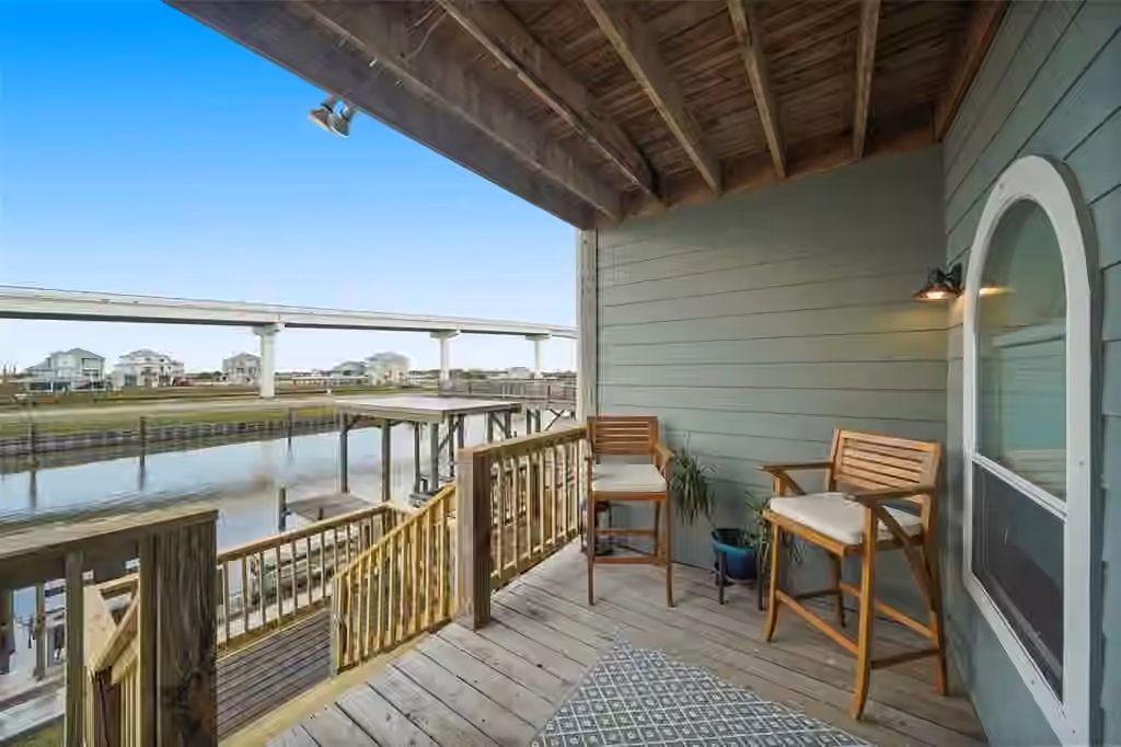 Photo 4 of 143 Boat Slip Road, Matagorda, TX