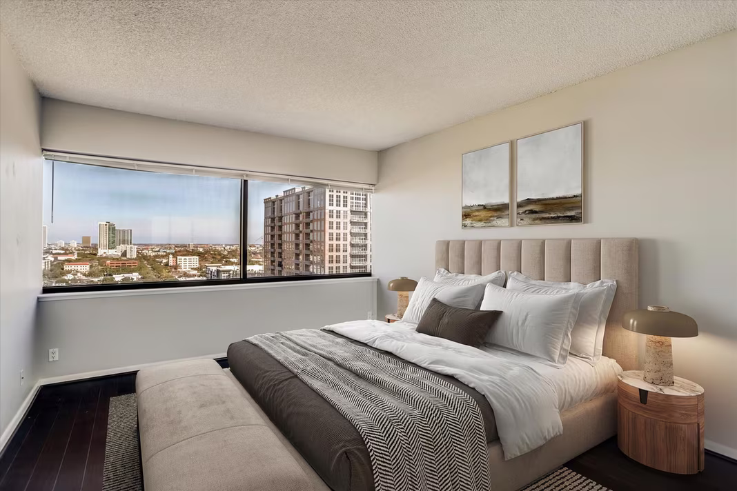 Photo 2 of 5000 Montrose Boulevard 18A, Houston, TX