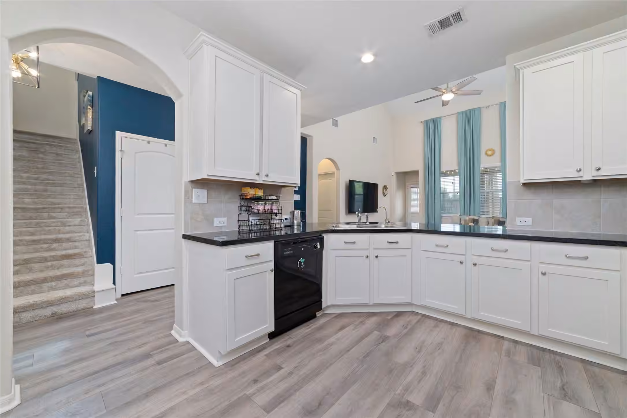 Photo 7 of 13838 Andover Park Drive, Houston, TX