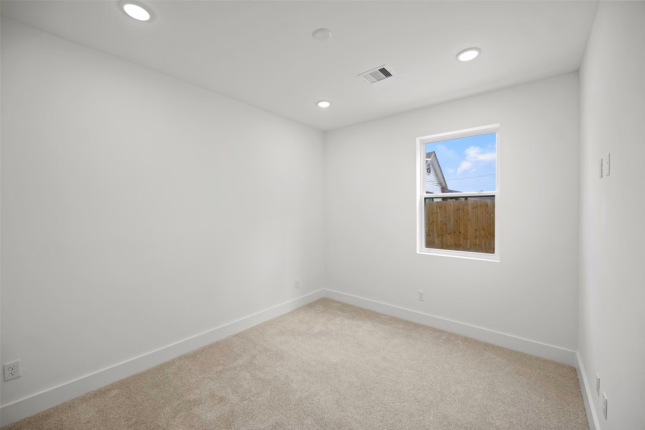 Photo 6 of 870 W Little York Road D, Houston, TX