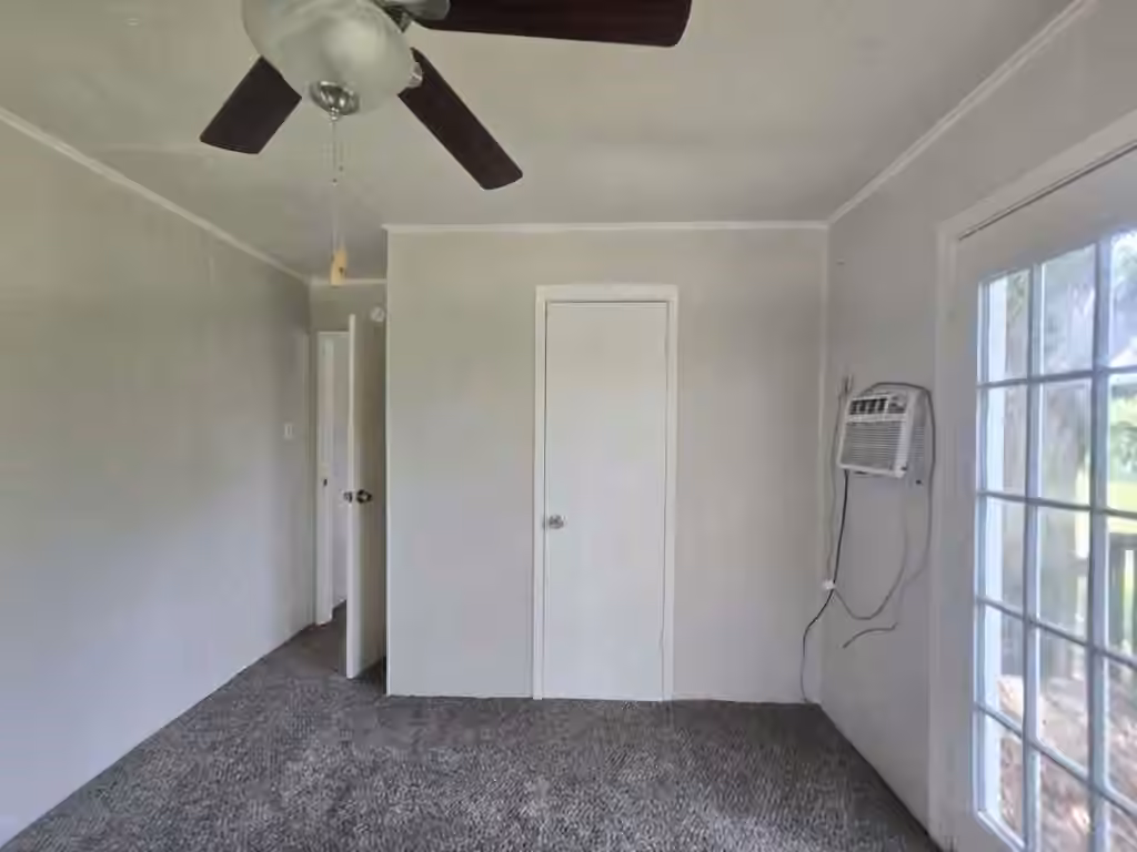 Photo 7 of 1267 County Road 2166, Cleveland, TX