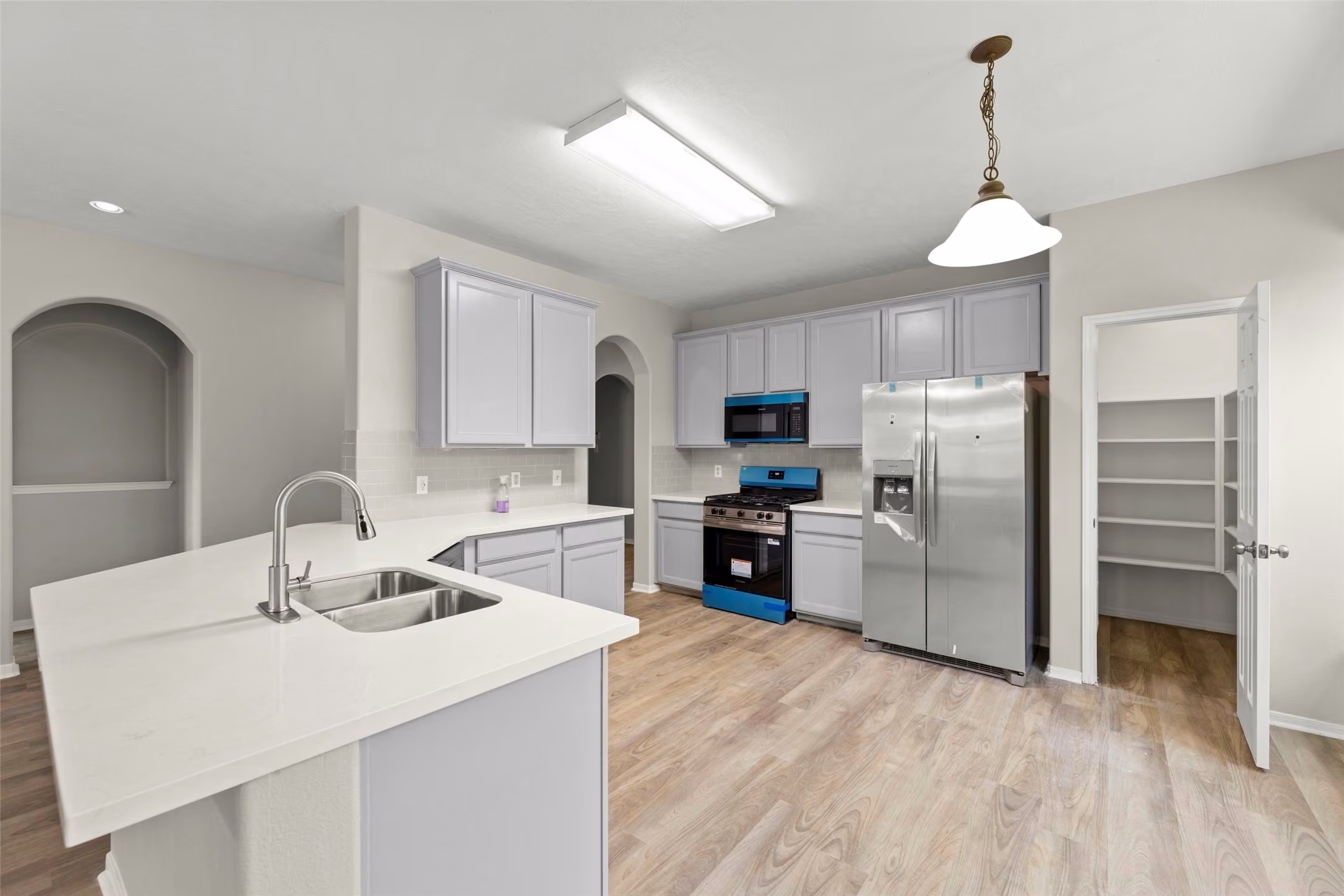 Photo 7 of 8911 Willow Wind Lane, Houston, TX