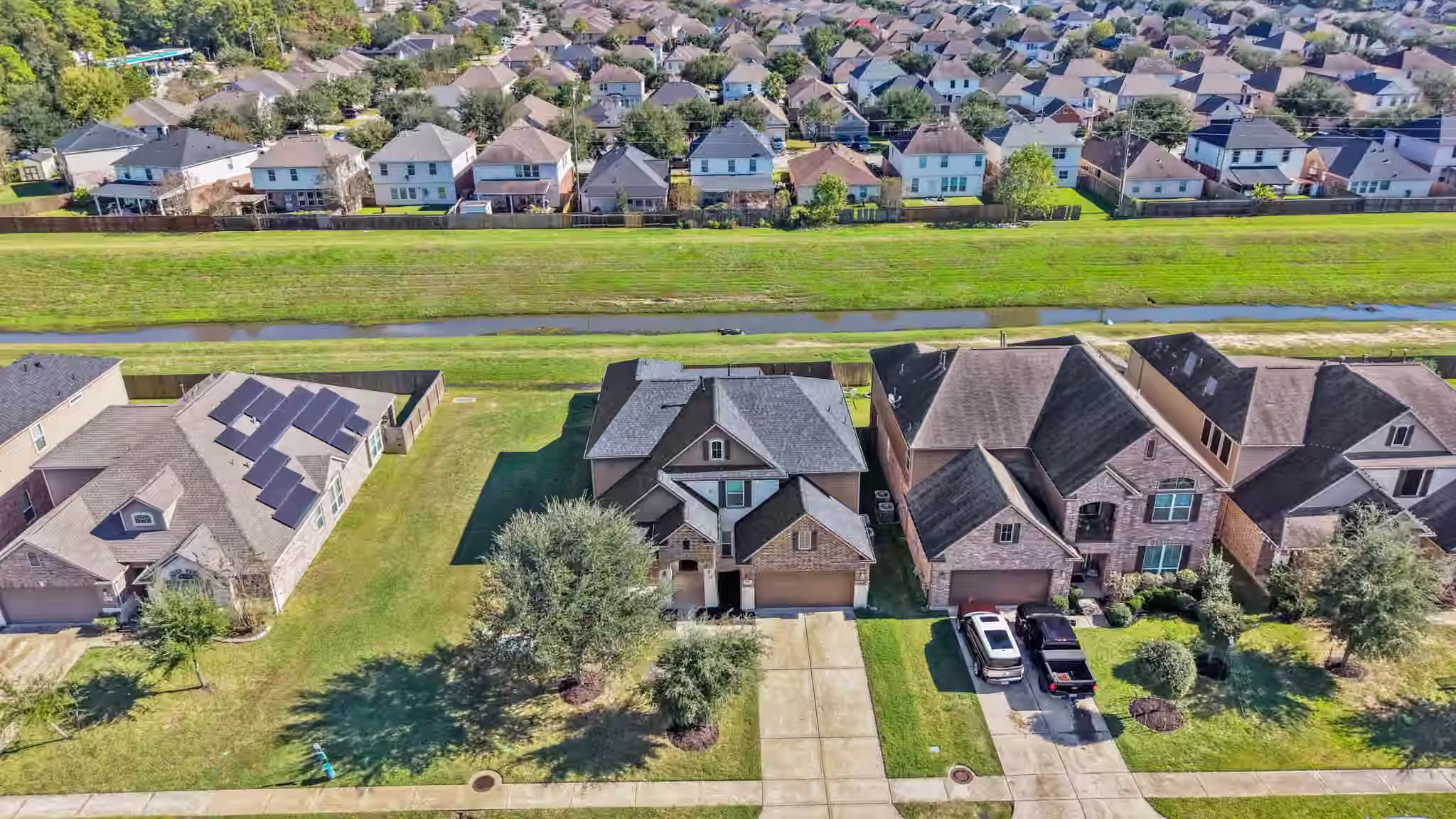 Photo 2 of 17922 Silver Bend Drive, Humble, TX
