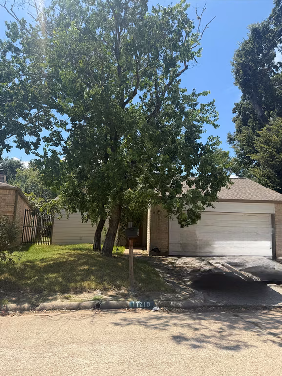 Photo of 17219 W Sugar Meadow Drive, Houston, TX