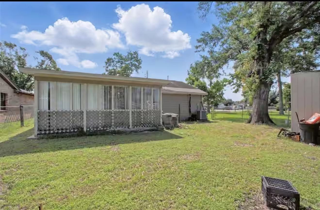 Photo 4 of 1911 Thonig Road, Houston, TX