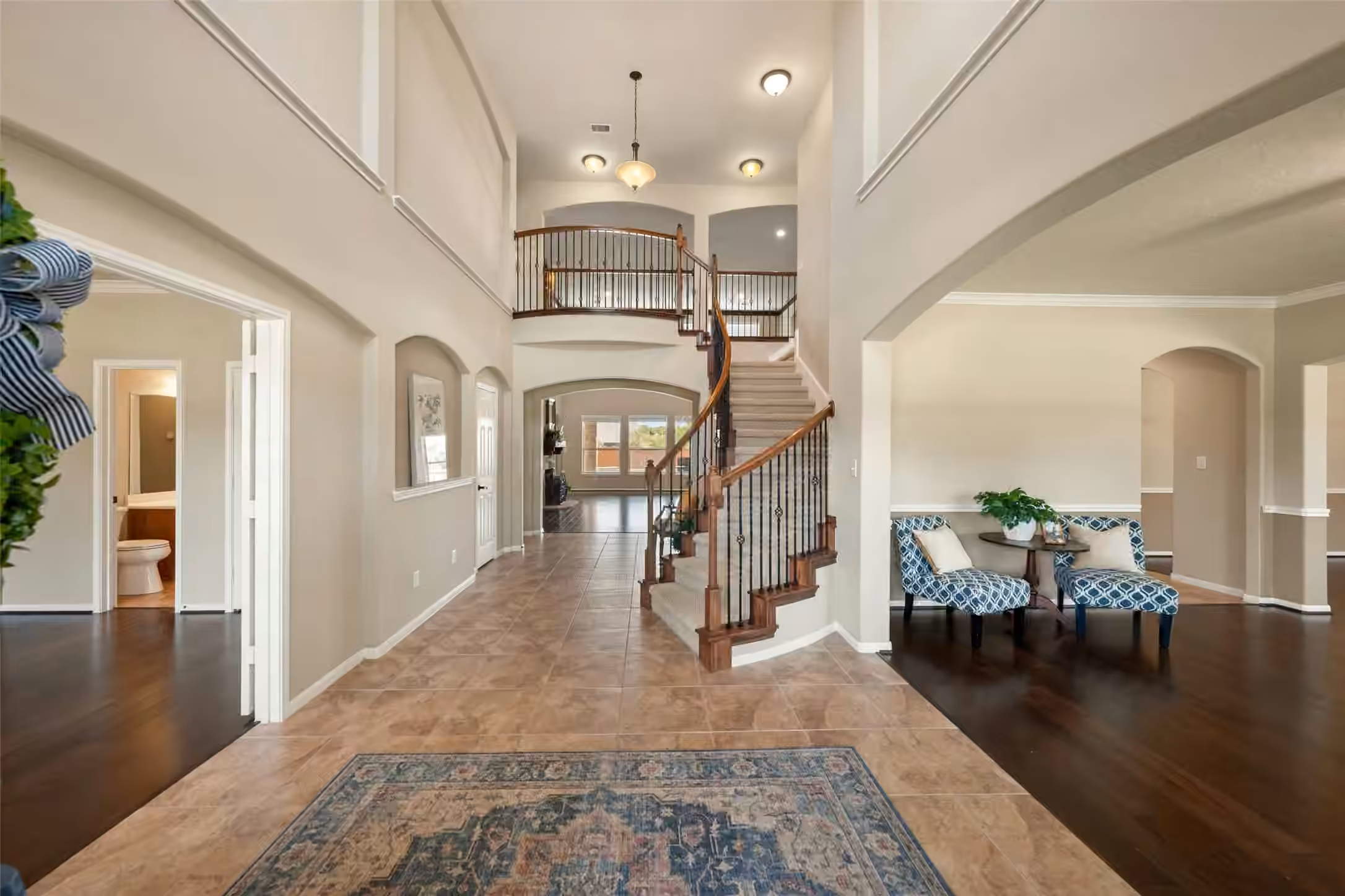 Photo 4 of 10458 Waterstone Estates Court, Tomball, TX