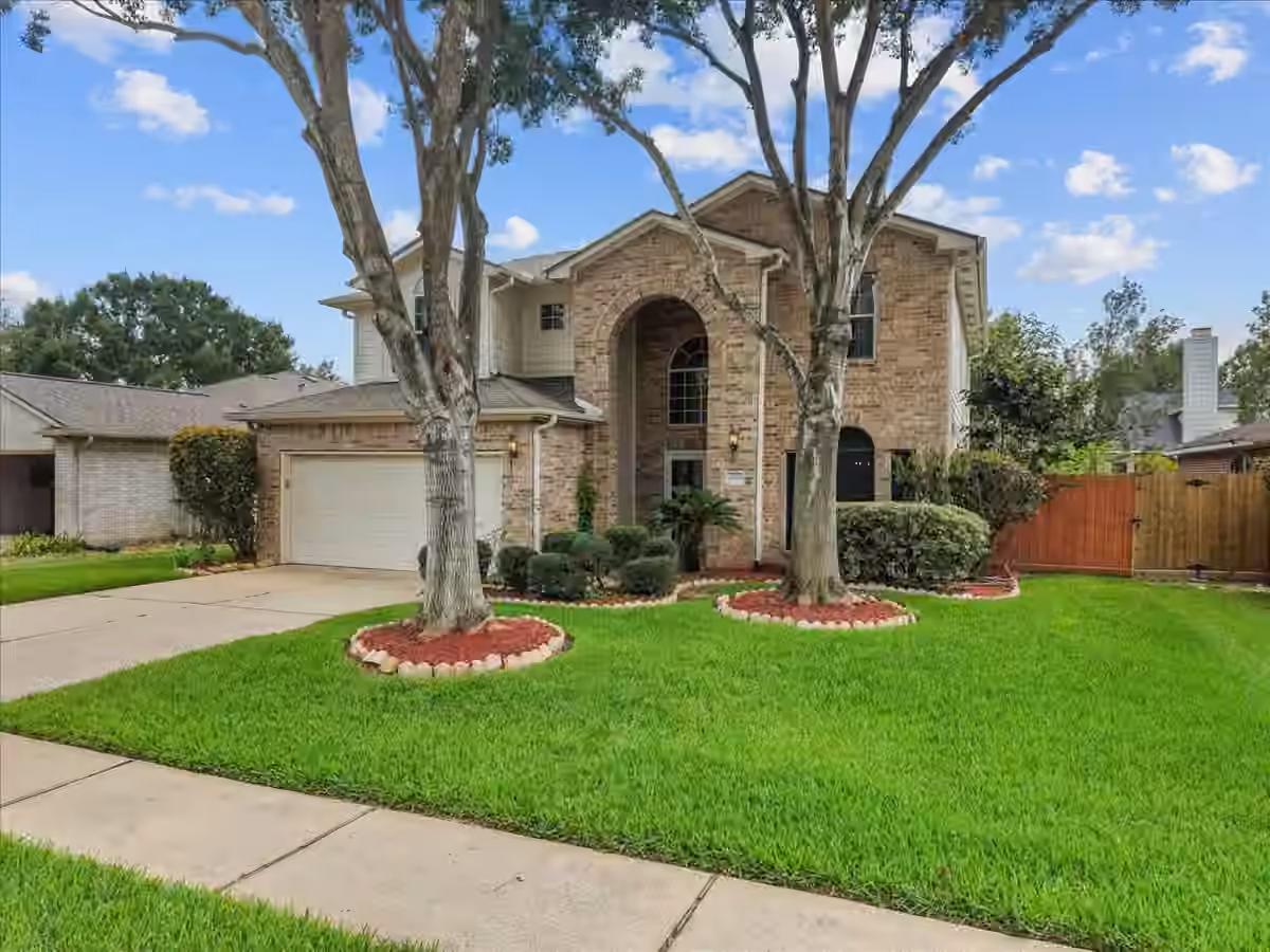 Photo 4 of 10004 Dawn Brook Drive, Pearland, TX
