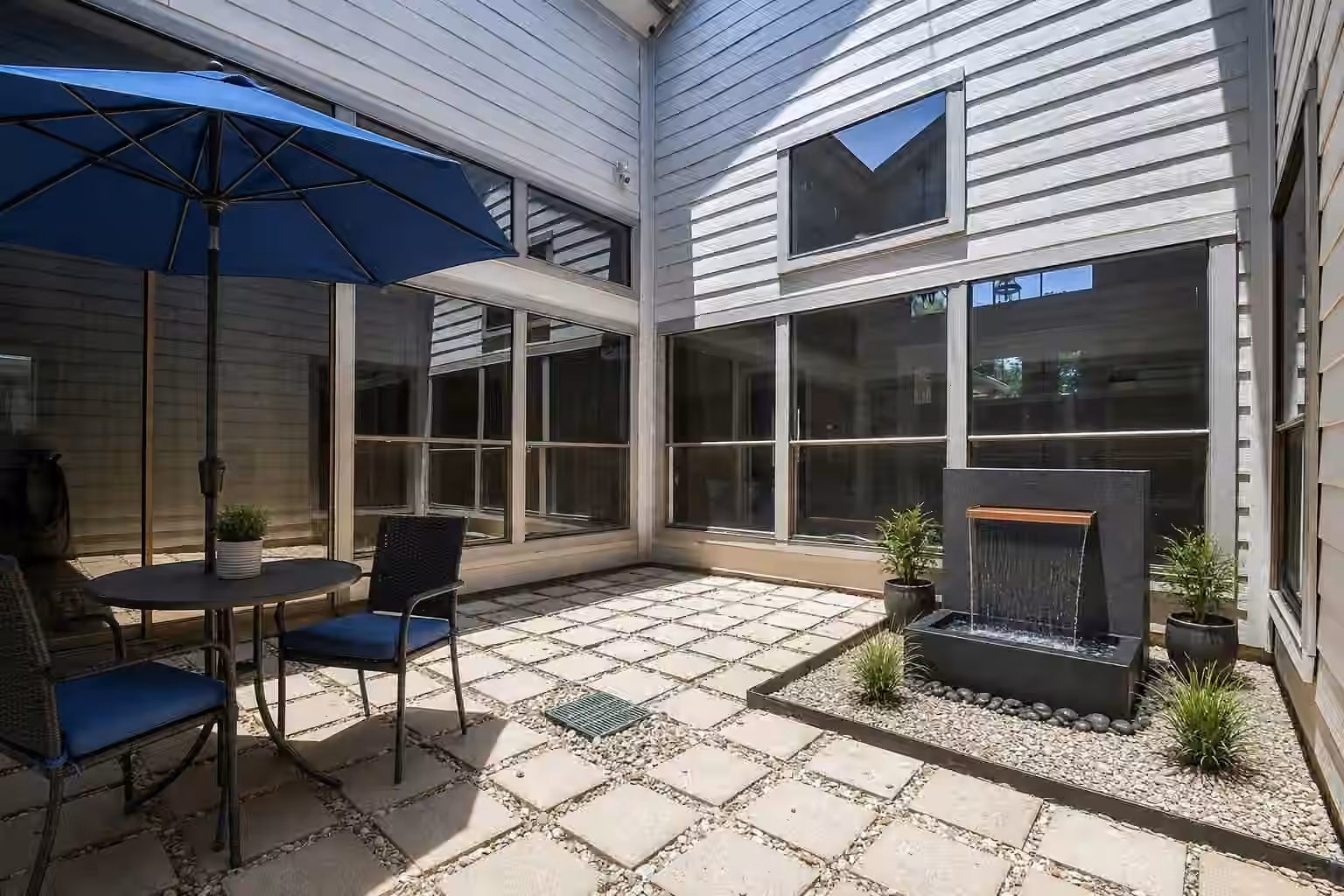 Photo 5 of 2524 Hadley Circle, Sugar Land, TX