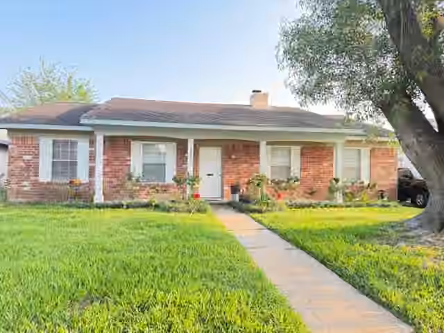 Photo of 9419 Mcafee Drive, Houston, TX