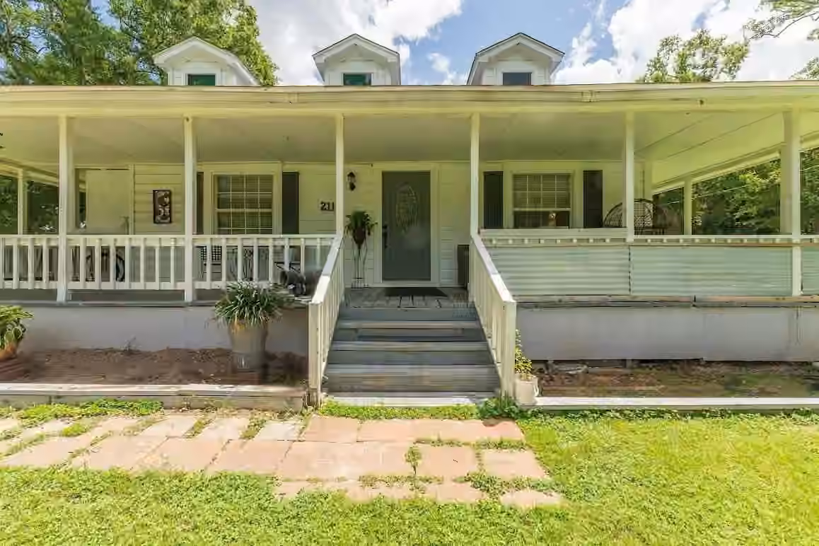 Photo 6 of 2118 Rolling Hills Road, Conroe, TX