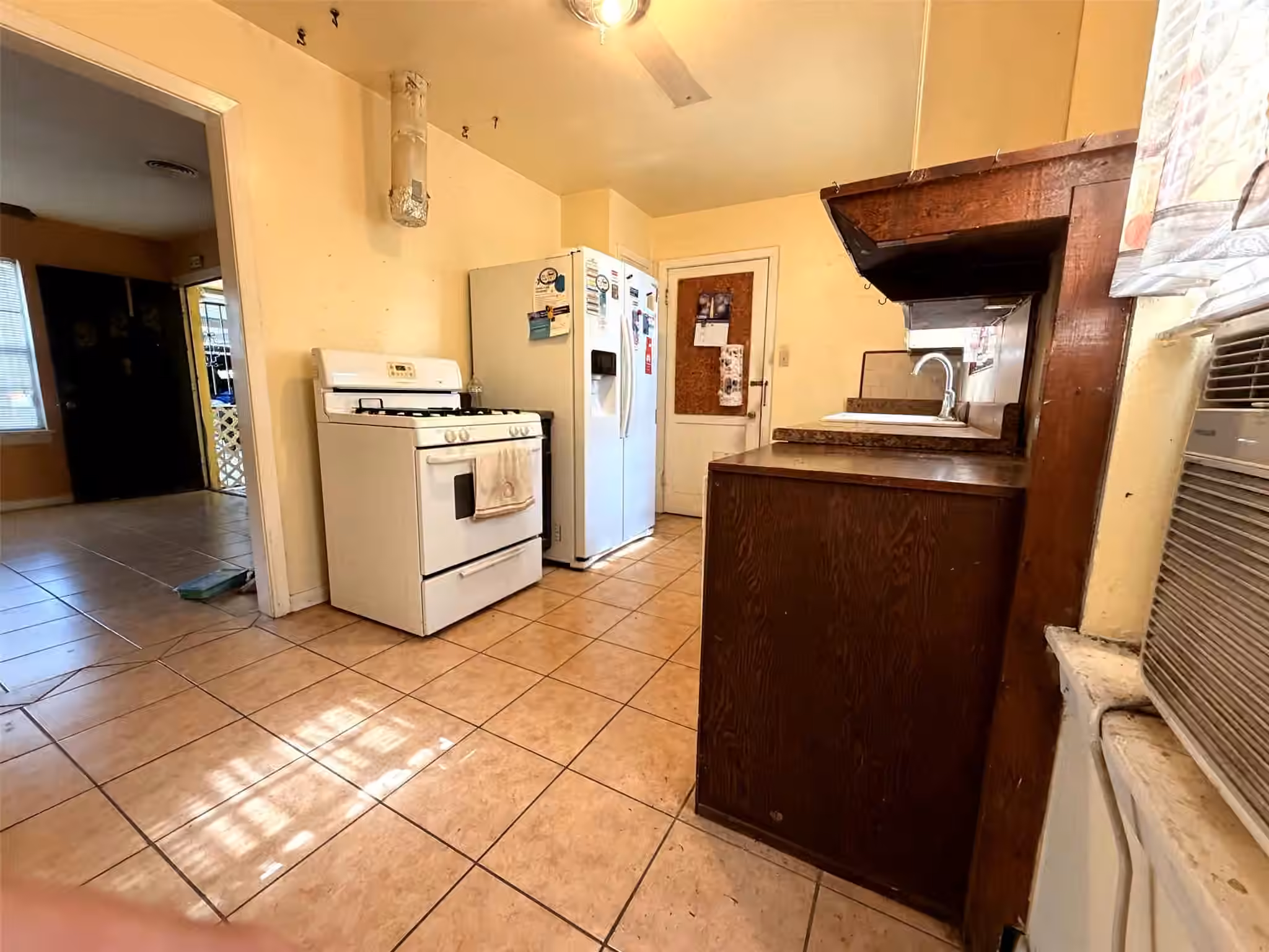 Photo 6 of 5902 Leon Street, Houston, TX