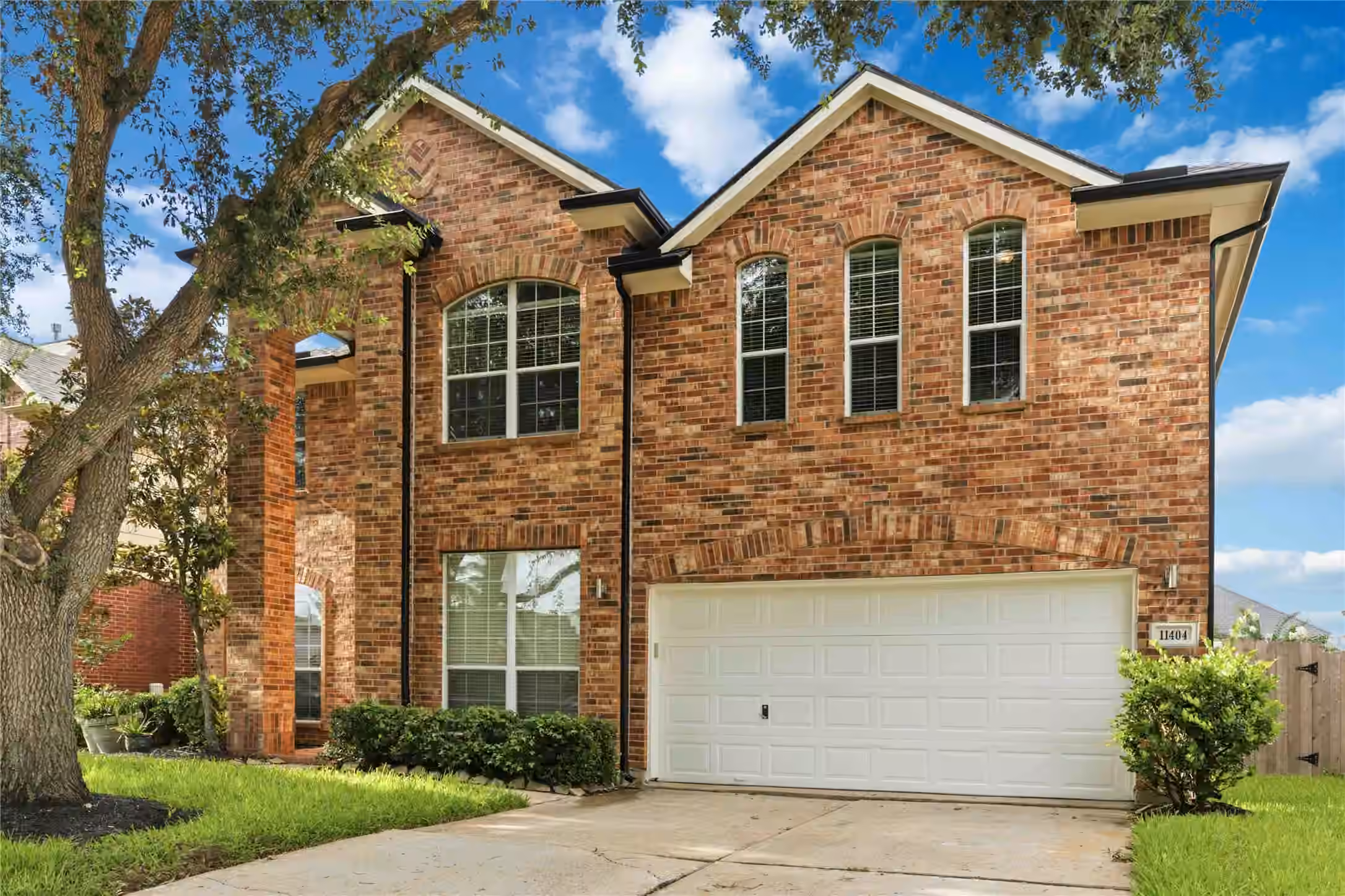 Photo of 11404 Summit Bay Drive, Pearland, TX 77584